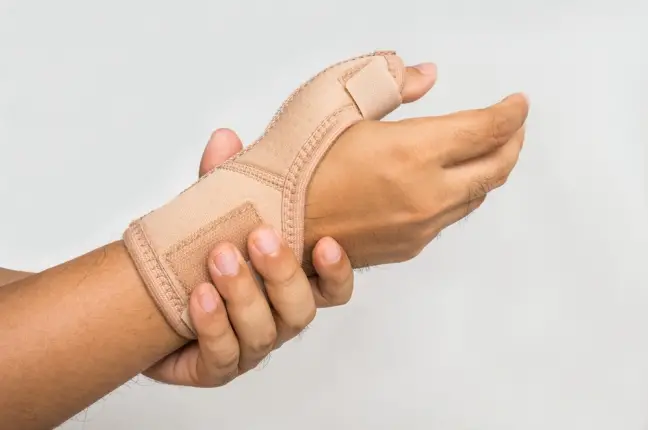 how is carpal tunnel treated